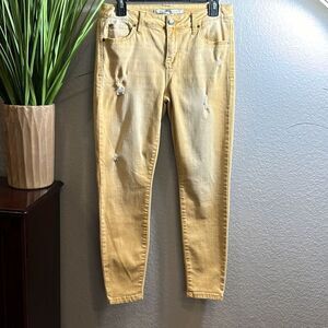 B72 celebrity pink, midrise ankle skinny size 7/28